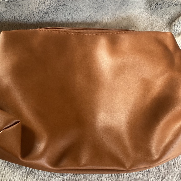 NWOT⭐️ALDO💫Tan Cosmetic Bag - Picture 2 of 5